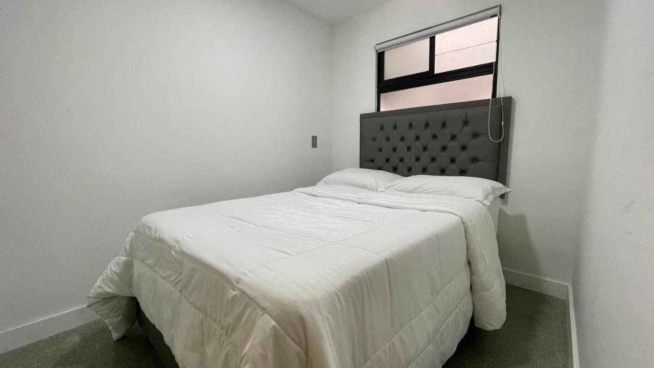 Edificio Helena Apartman Medellín Kültér fotó