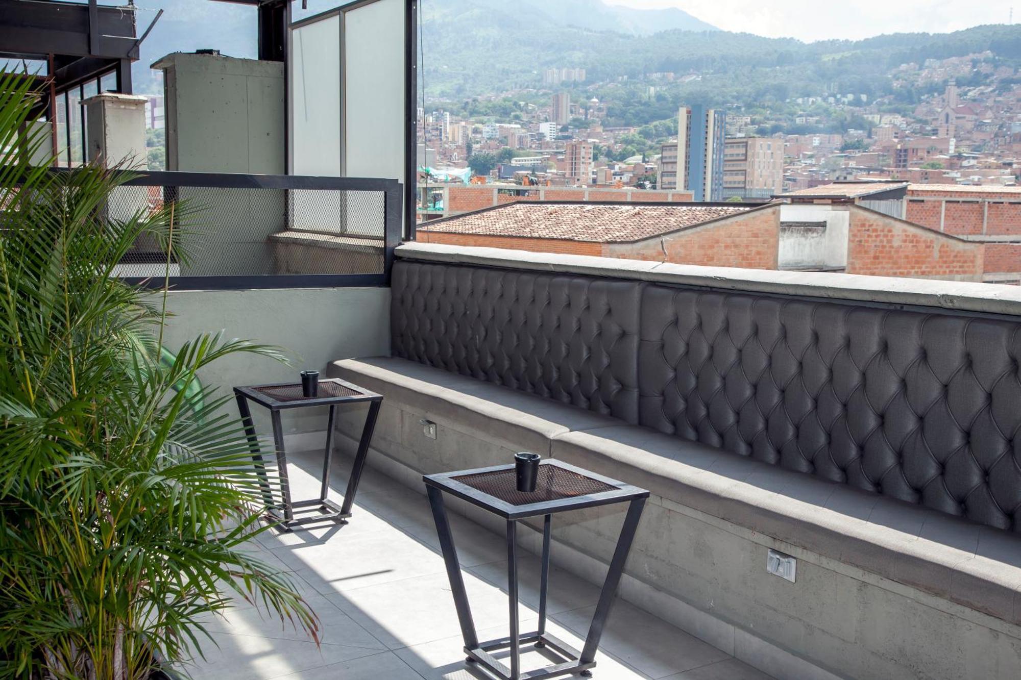 Edificio Helena Apartman Medellín Kültér fotó